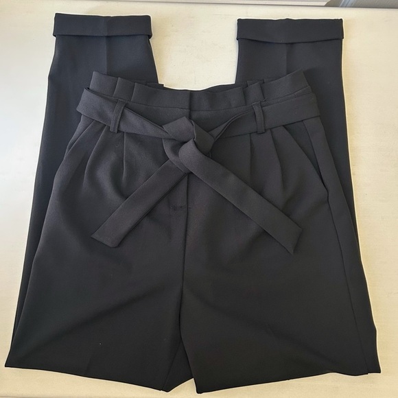 Le Chateau Black High Rise Pleated Tie-Waist Trousers Pants Size 1/2 - Picture 12 of 14